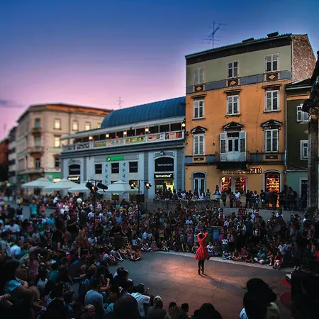 דירה Gorgeous In With Wifi *