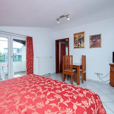 Gorgeous In With Wifi