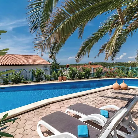 Gorgeous In With Wifi Πούλα