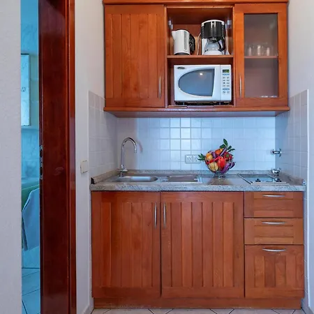 2 Bedroom Lovely In *
