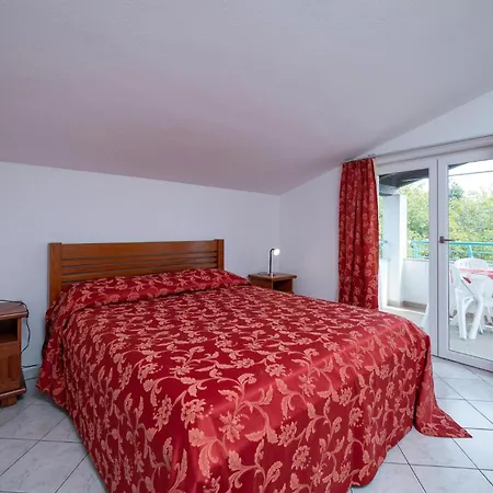 Gorgeous In With Wifi *