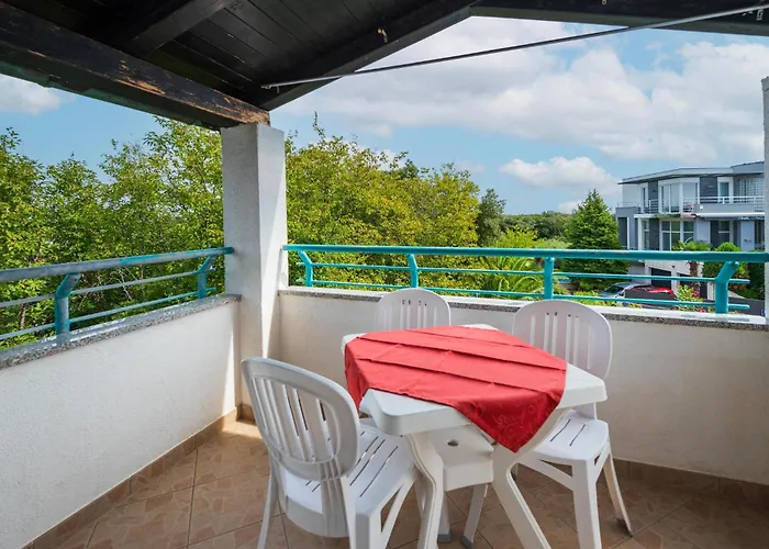 Gorgeous In With Wifi Apartment Pula